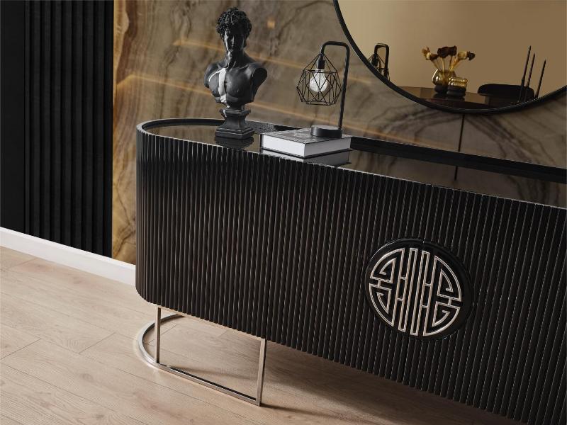 Gucci Siyah Renk Siyah Cam Krom Metal Yemek Odası Takımı 