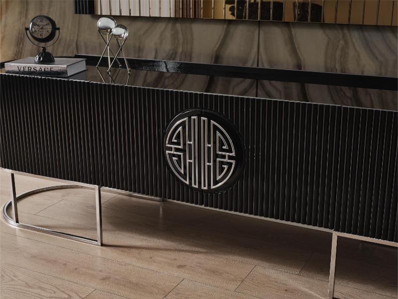 Gucci Siyah Renk Siyah Cam Krom Metal Tv Ünitesi